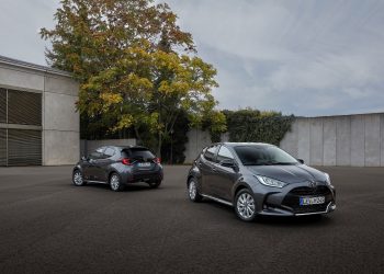 Mazda 2 chega na primavera em modo 100% híbrido