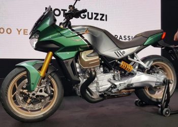 MotoGuzzi V100 Mandello é proposta arrojada