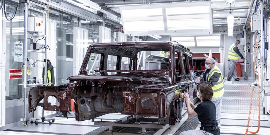 Primeiros INEOS Grenadier prestes a sair da linha de produção