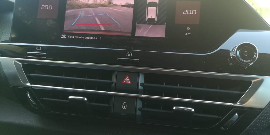 Citroën C4 regressa com tudo