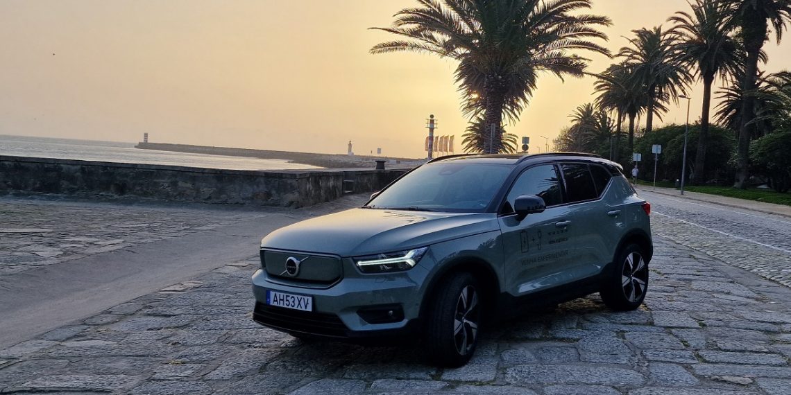 Volvo XC40 Recharge – Lobo em pele de cordeiro