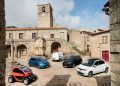 Frota elétrica da Renault na Aldeia Histórica de Castelo Novo.