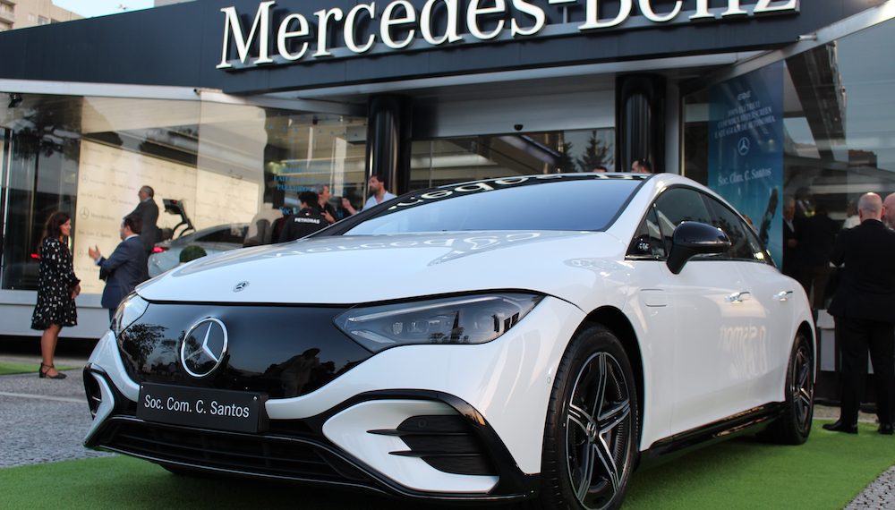 Mercedes EQE apresentado na Soc. Com. C. Santos