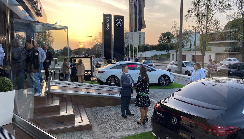 Mercedes EQE apresentado na Soc. Com. C. Santos