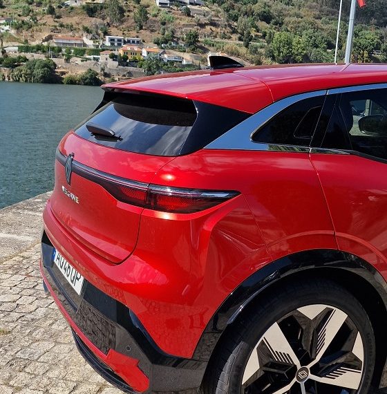 Revolução do novo Renault Megane E-tech Elétrico