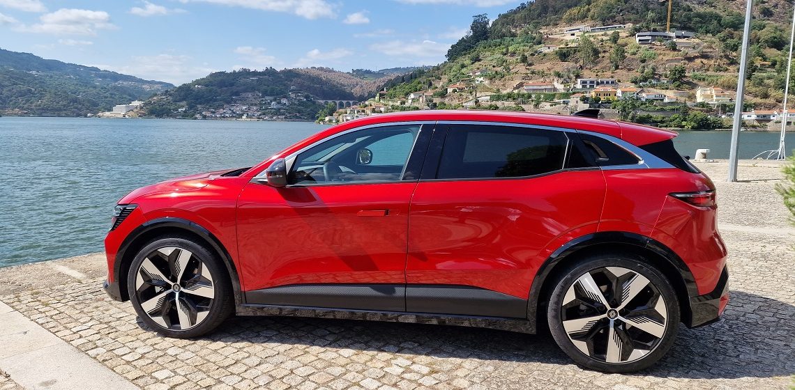 Revolução do novo Renault Megane E-tech Elétrico