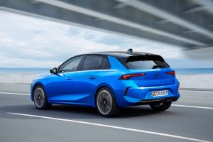 Opel Astra Electric com até 416 km de autonomia