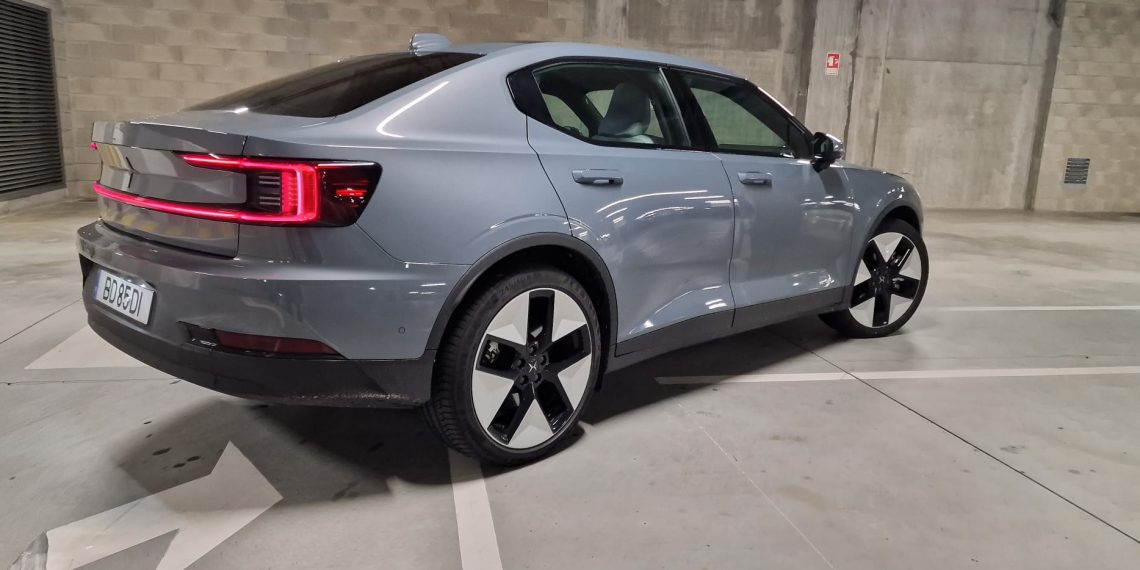 Marca Polestar reafirma-se com o novo modelo 2