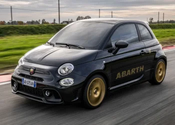 Abarth 695 “75ºAniversário” marca o último motor de combustão