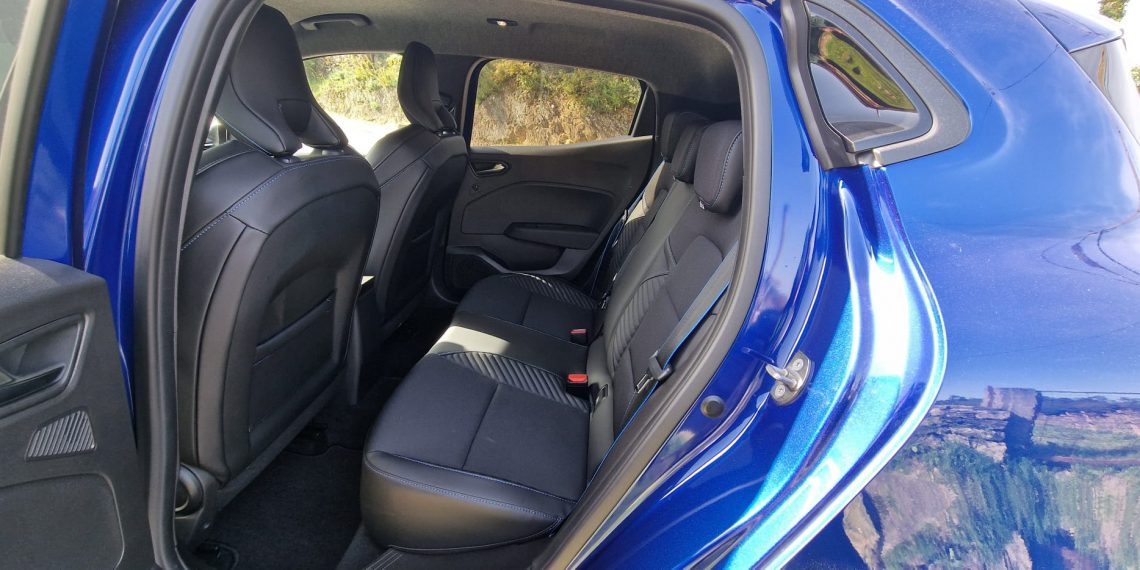 Renault Clio 1.6 E-TECH aprimorado pela Alpine