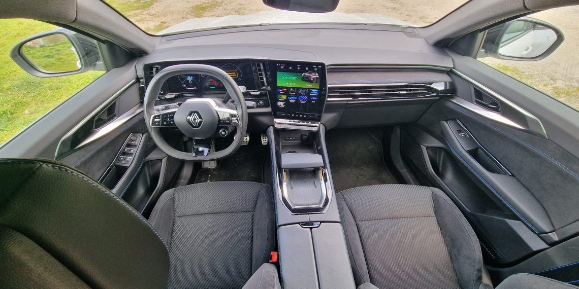 Renault Austral E-Tech com equipamento Espirit Alpine
