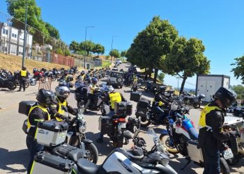 Quando o Lés‑a‑Lés começa… no mar